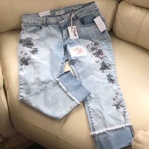 16W Jessica Simpson jeans
